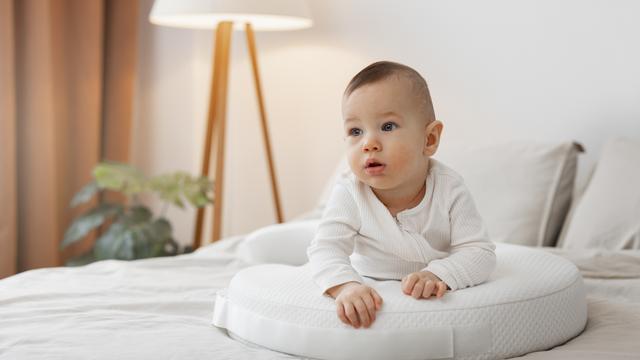 Ilustrasi bayi laki-laki