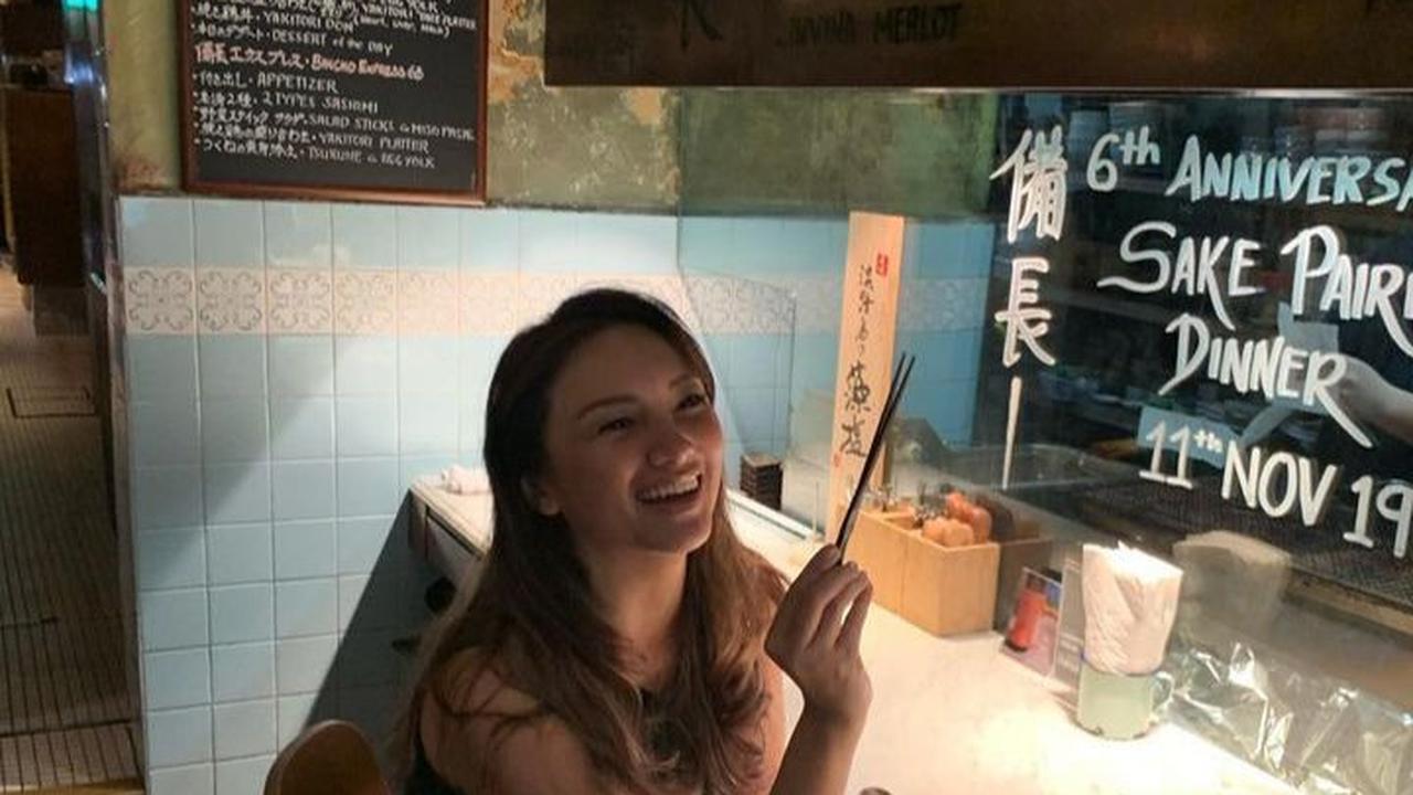 Ada juga yang menyebut jika penampilan Tata Cahyani bak wanita Jepang.<br>