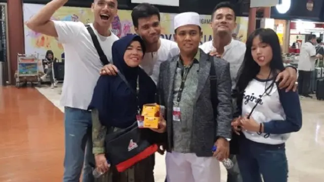 Ibunda Fuji, adik mendiang Bibi Andriansyah (Foto: Instagram/@fransfaisal_)