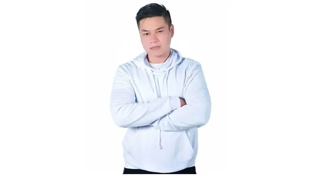 Selain itu, belum lama ini Bagus menjadi model video klip sebuah band.