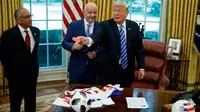 IOC Tak Akan Selidiki Gianni Infantino terkait Dugaan Campur Tangan Donald Trump