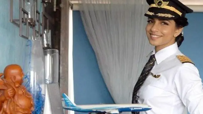 Vidya adalah pilot wanita termuda yang berhasil menerbangkan Boeing 777 | Copyright boldsky.com
