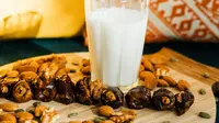 Susu Kurma (Sumber: Pexels/Anna Tarazevich)