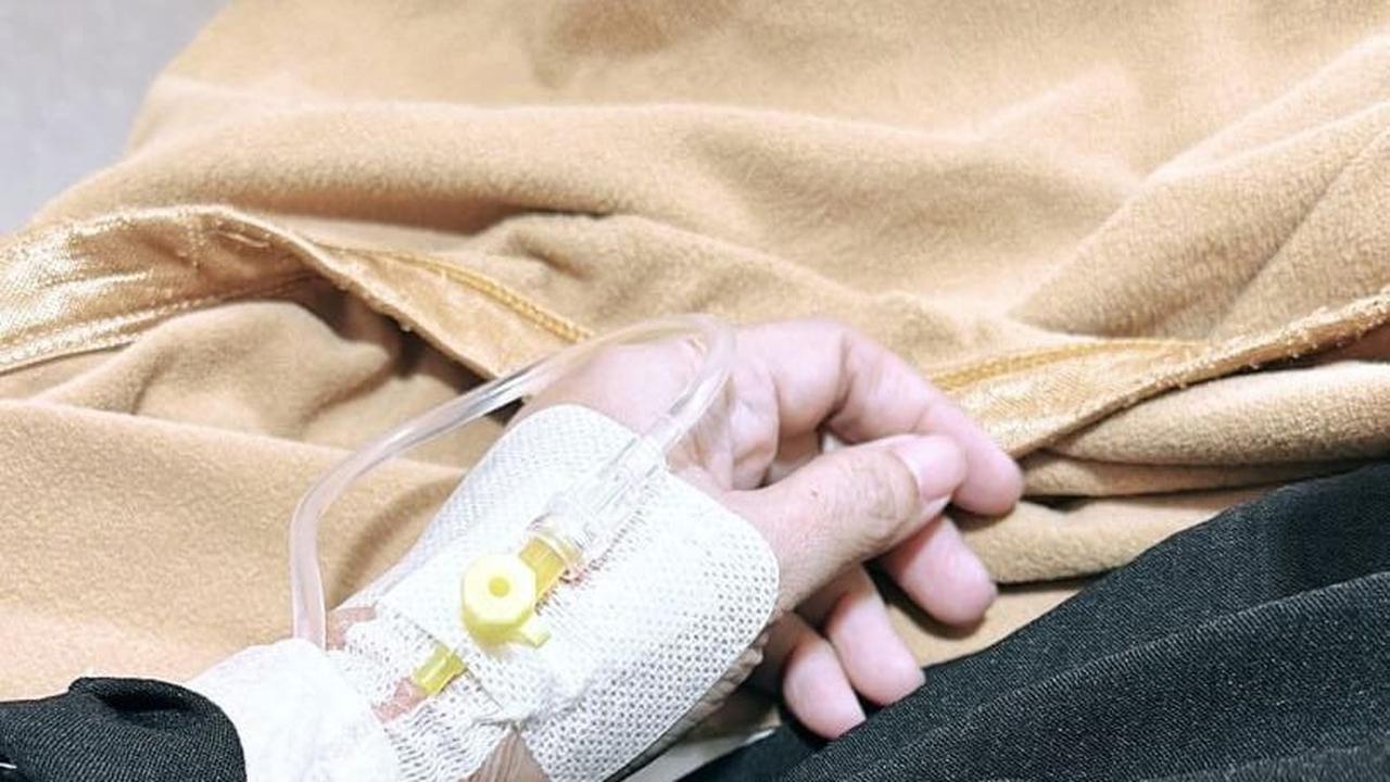 Para netizen juga berharap Ummi Pipik bisa segera sembuh dan kembali berdakwah.<br>