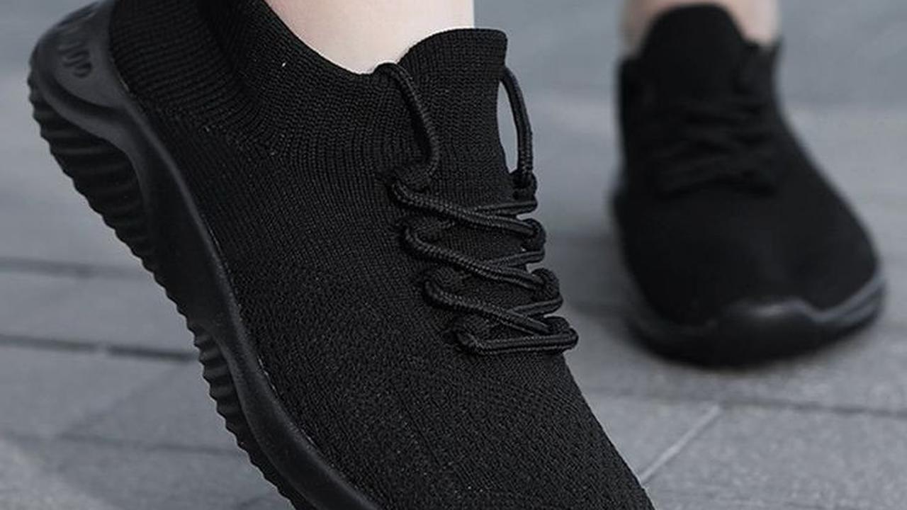 <b>Sepatu Model Tali</b>