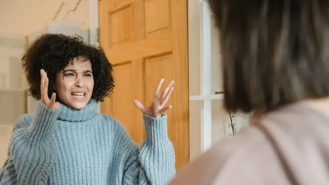 Meningkatkan Resiko Konflik Internal