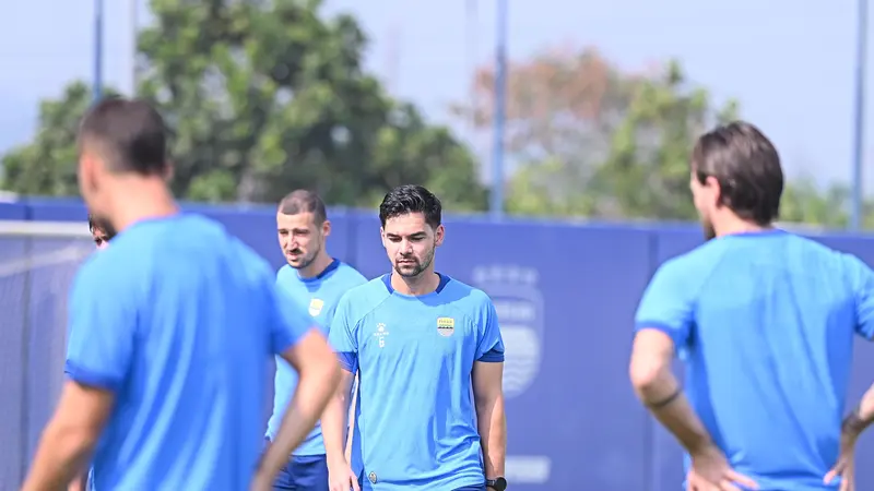 Prediksi Persib Bandung vs The Cong-Viettel: Misi Dominasi Pangeran Biru