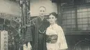 Begini potret Agnez Mo dan Adam Rosyadi yang tampil menawan saat kompak memakai kimono dalam liburannya ke Jepang. Banyak netizen pun membanjiri potret keduanya dengan berbagai pujian dan doa agar keduanya lekas menuju pelaminan. (Liputan6.com/IG/@agnezmo)