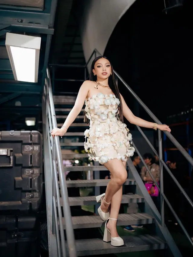 Naura Ayu rilis single 'Di Depan Mata' (Instagram/@naura.ayu)