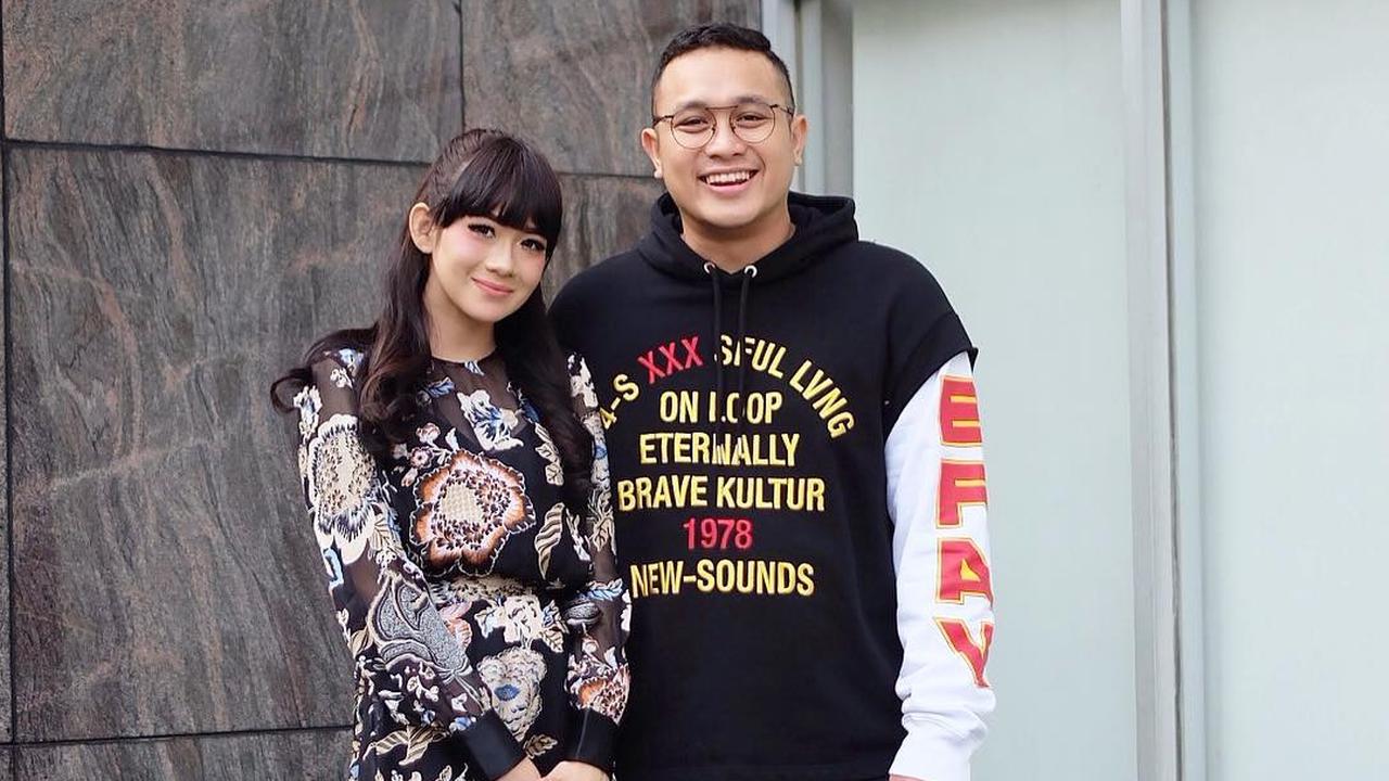 [Fimela] Gilang Dirga - Adiezty Fersa