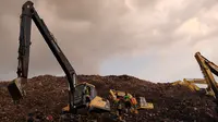 Hidup di Bawah Bayang-Bayang Ancaman Gunung Sampah Bantargebang