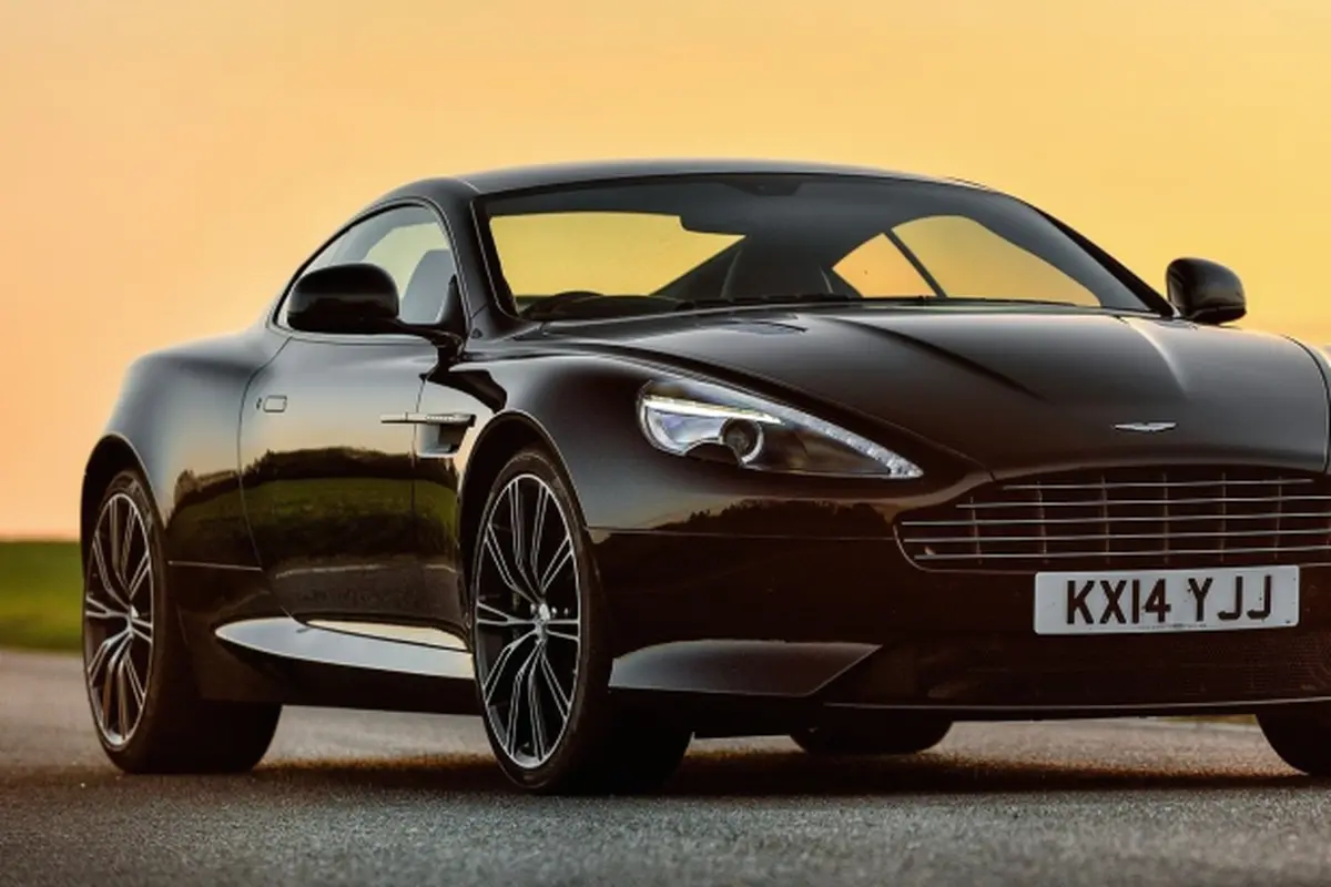 Aston Martin Dibuat Pusing Perihal Nama Penerus DB9