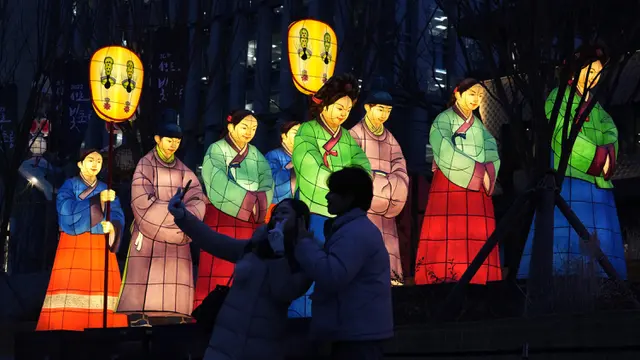 Kilau Cahaya Festival Lentera Jelang Tahun kelinci di Korea Selatan