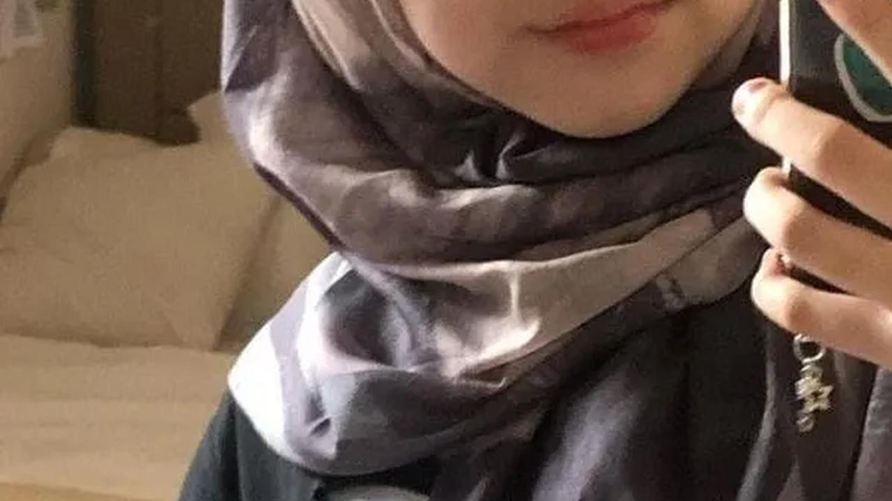 Makin Cantik Berhijab, Potret Terbaru Sienna Anak Marshanda yang Posenya Bikin Salfok 'Kerudung Belepotan Tetap Cantik