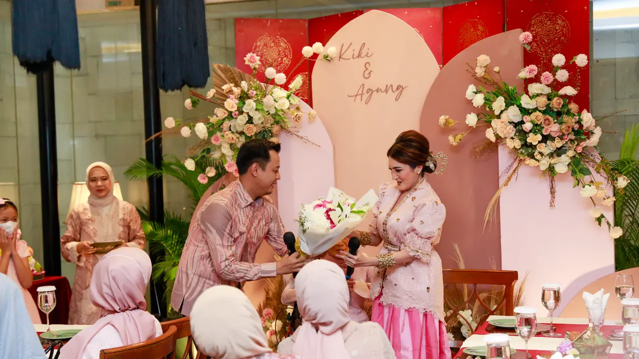 Kiki Amalia dilamar Agung Nugraha (Kapanlagi.com/Muhammad Akrom)
