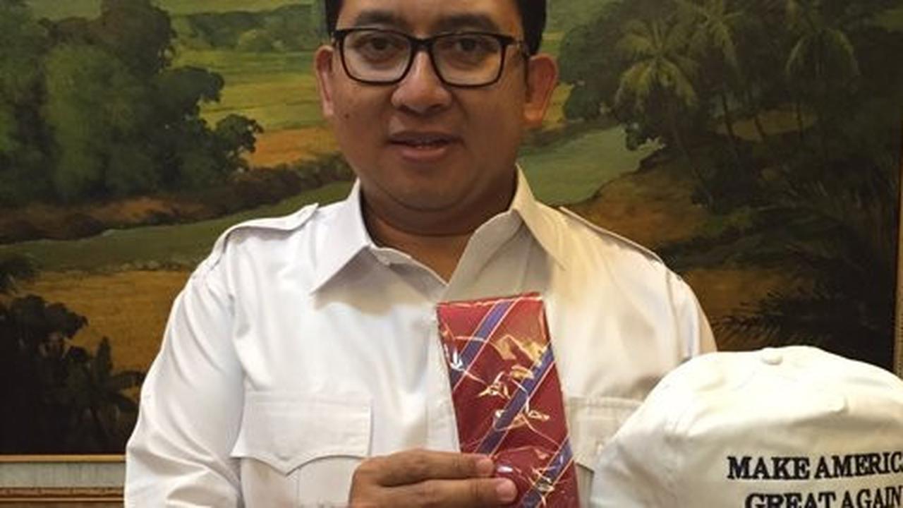 Fadli Zon tuding KPK lebay minta topi dan dasi pemberian Trump