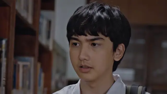 Ari Irham sebagai Magnus dalam film Bertaut Rindu: Semua Impiam Berhak Dirayakan. (Foto: Dok. Sinemart)