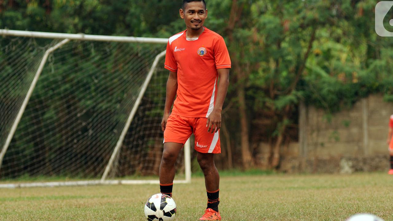 Kabar Mengejutkan! Ramdani Lestaluhu Pamit dari Lapangan Hijau, Persija Beri Penghormatan