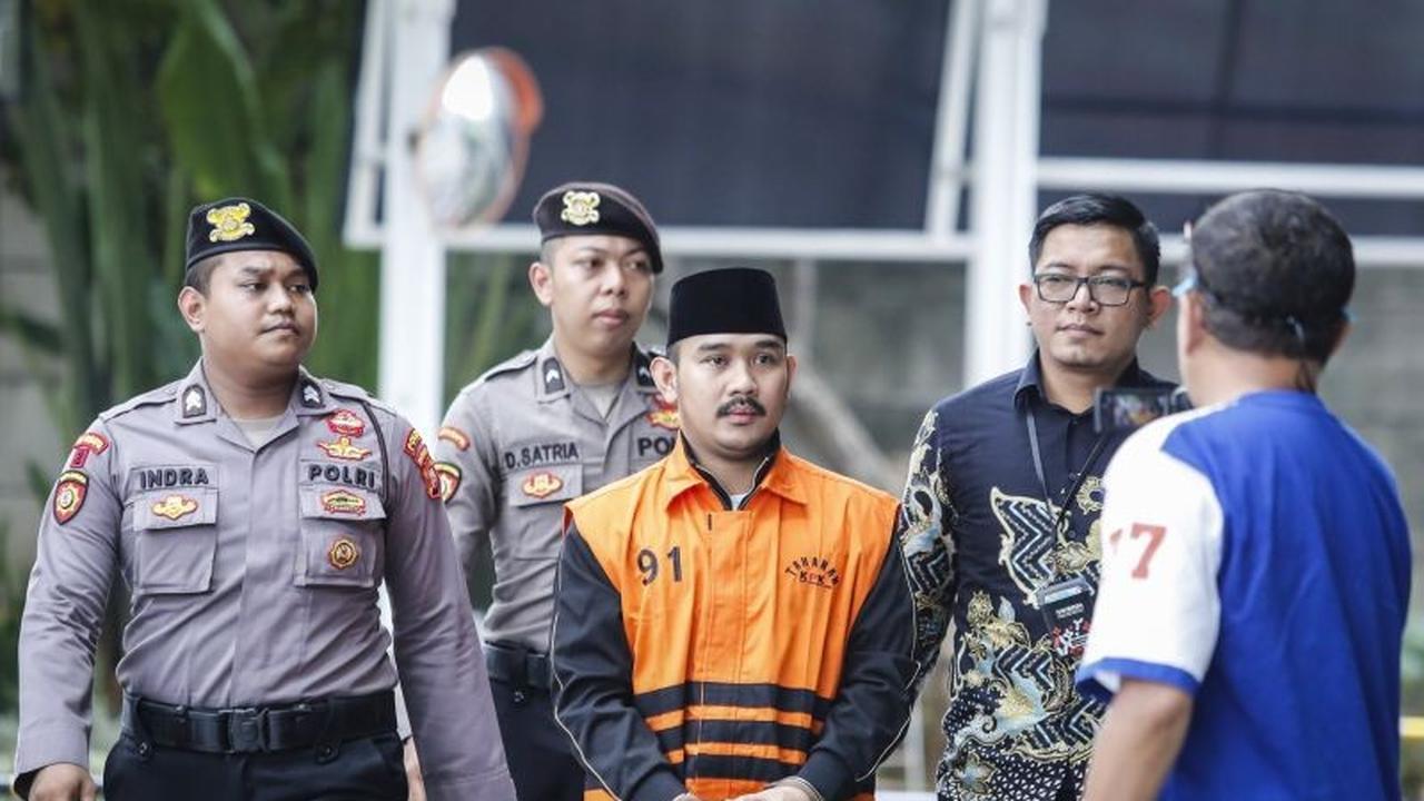 KPK Panggil Mantan Kajari Bekasi Eddy Sumarman dalam Kasus Suap Ade Kuswara
