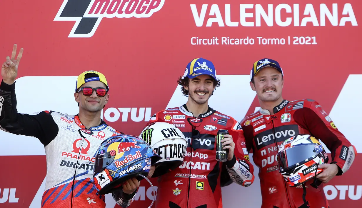 Sedangkan posisi kedua ditempati Pembalap Pramac Racing, Jorge Martin yang sama-sama dari pabrikan Ducati. Dan Posisi ketiga ditempati oleh rekan satu tim Pecco Bagnaia yaitu Jack Miller. (AP Photo/Alberto Saiz)