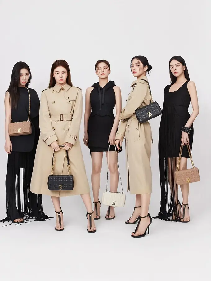 Adu Gaya 8 Seleb Korea Tenteng Tas Lola Burberry Senilai Rp30 Juta, dari ITZY hingga Yeonjun TXT