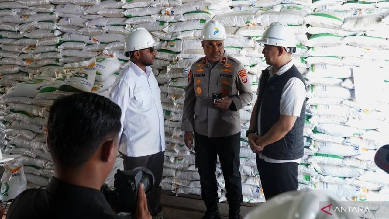DPR RI Soroti Tantangan Penyaluran Bantuan Pangan Bulog Mimika di Wilayah Pegunungan