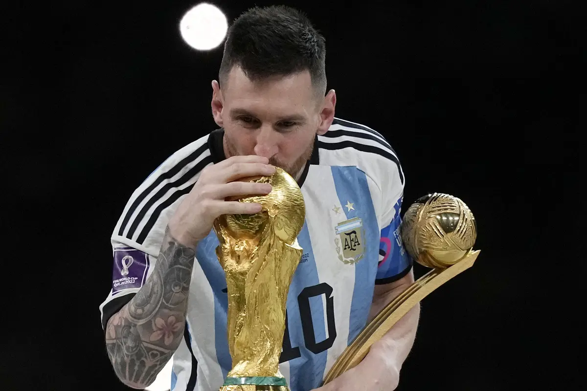 Foto: Lionel Messi Raih Pemain Terbaik, Mbappe Top Skor di PialaDunia 2022