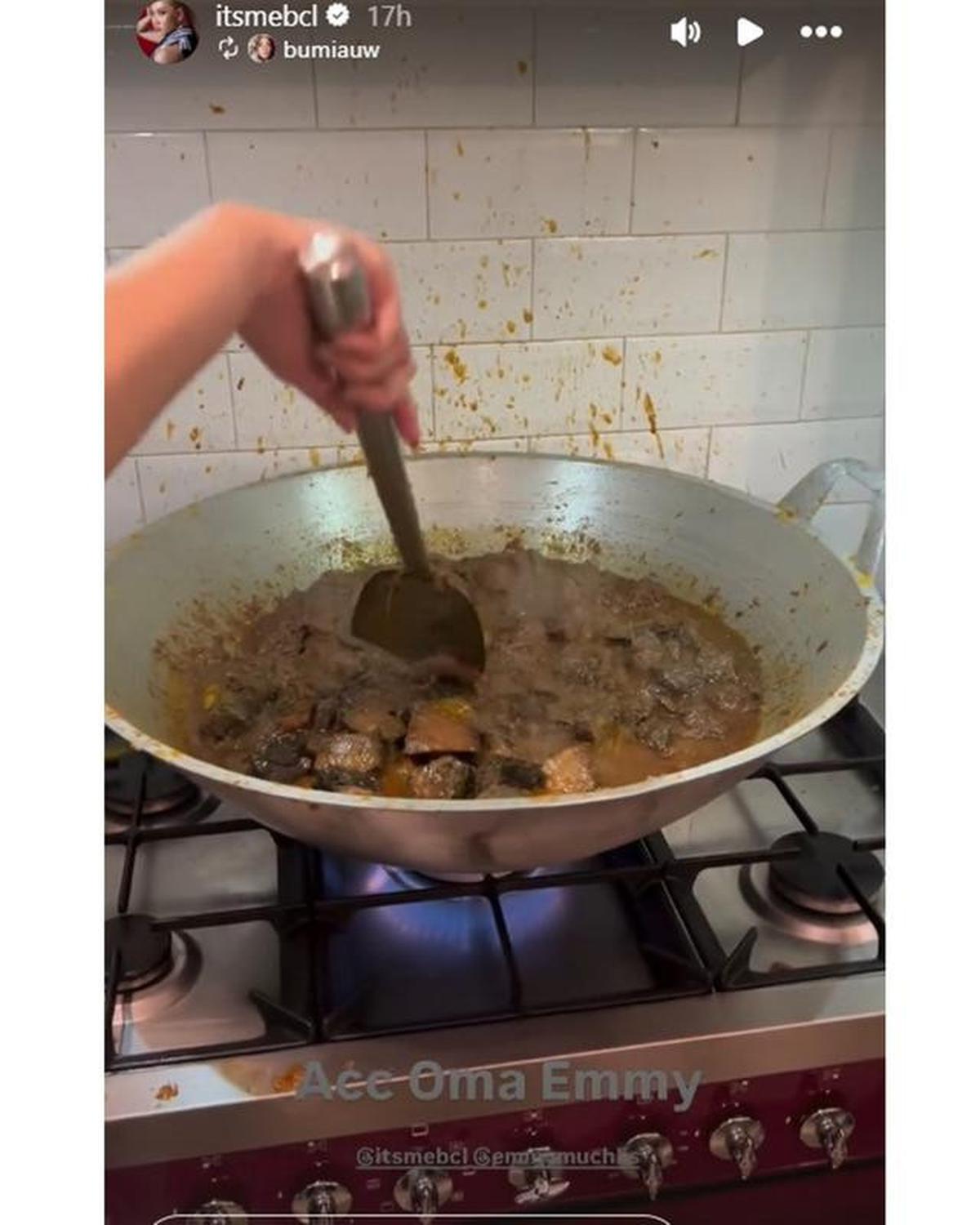 6 Potret BCL Masak Rendang Jelang Lebaran 2026, Tradisi Tahunan Bareng Keluarga