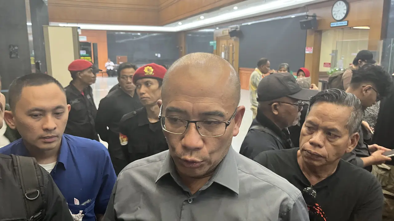 Eks Ketua KPU RI Hasyim Asy'ari mengaku tahu adanya pertemuan Sekjen PDI Perjuangan Hasto Kristiyanto dengan mantan komisioner KPU RI Wahyu Setiawan di Pejaten Village.
