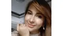 Kerinduan para fans pun terobati. Kini, Puput Novel lebih aktif di kanal youtube miliknya dengan mengcover lagu-lagu. (FOTO: instagram.com/puputnovel_)