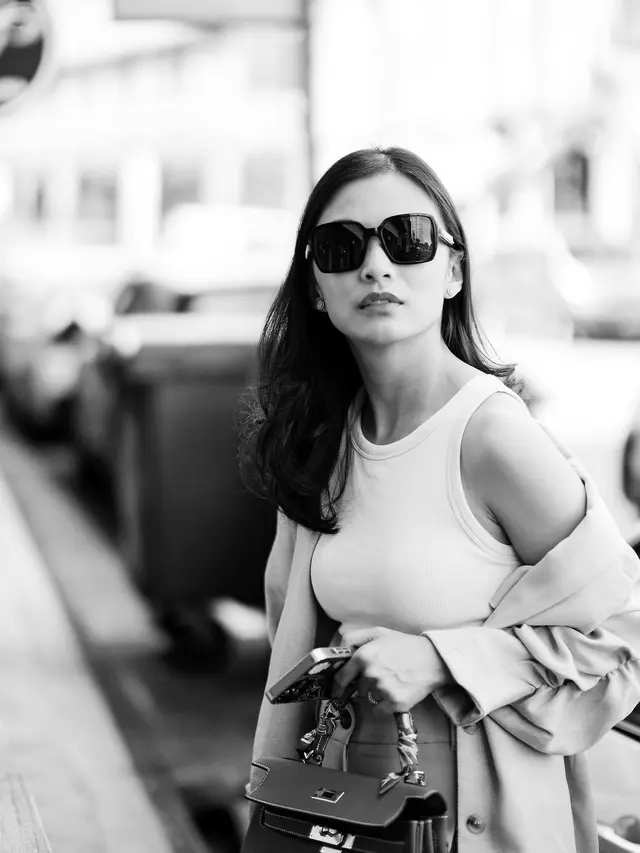 8 Gaya Modis Chelsea Olivia Layaknya ABG Saat Liburan di Singapura