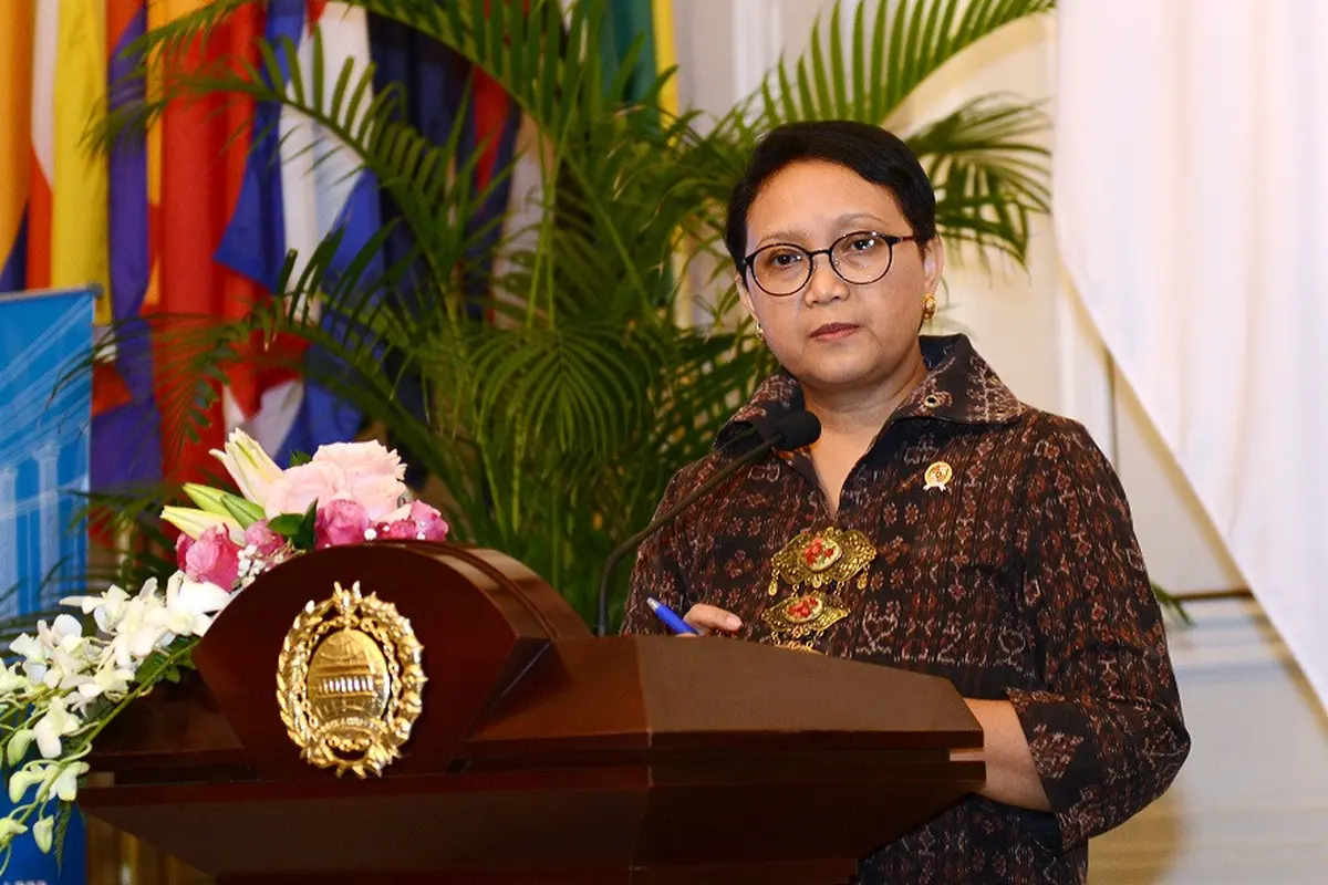 Menlu Retno Marsudi menyampaikan selamat atas terpilihnya Emmanuel Macron sebagai presiden Prancis. (Dokumentasi Kemlu)