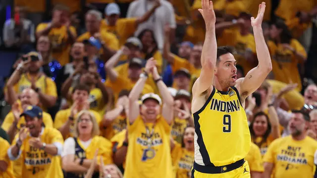 Selebrasi pemain Pacers saat mengalahkan Thunder di game kedua NBA Finals 2025