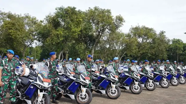 Gelar Pasukan TNI dilakukan oleh tiga matra yakni TNI AD, TNI AL, dan TNI AU menyambut penyelenggaraan KTT G20 di Bali. (foto: Tim Komunikasi dan Media G20)