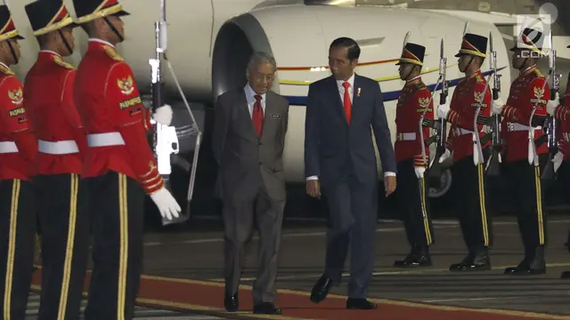 Presiden Jokowi Sambut Kedatangan PM Mahathir Mohamad