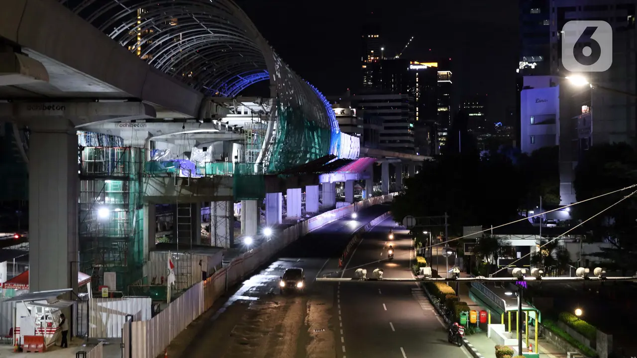 Suasana Malam di Jakarta Jelang Pelaksanaan PSBB