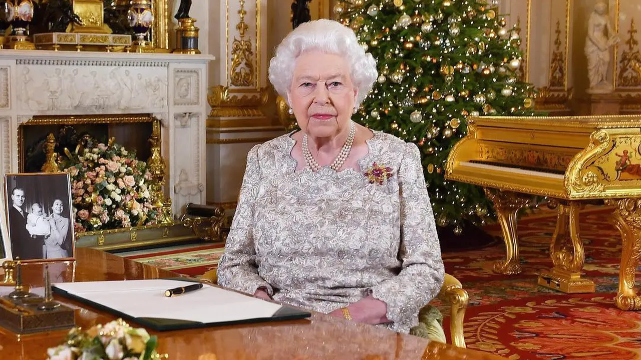 Ratu Elizabeth II, Pangeran William, dan Kate Middleton