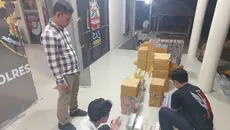 Penimbunan Ratusan Ribu Rokok Ilegal Terbongkar di Mesuji