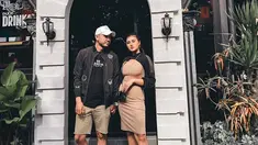 Dikenal sebagai penyanyi dangdut, Camelia Putri makin terkenal usai main di layar kaca dalam berbagai FTV. Salah satunya ialah FTV Suara Hati Istri yang tayang di Indosiar. Ia pun kerap memerankan karakter antagonis. (Liputan6.com/IG/cameliaputricp)