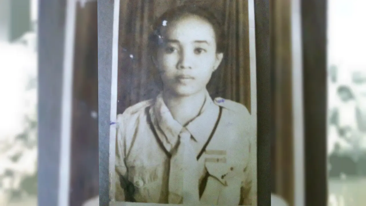 Olly Siti Soekini (pengibar bendera pertama di Cirebon)