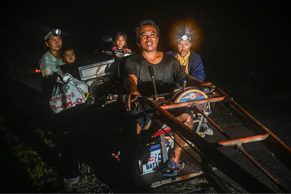 FOTO:  Perang Thailand-Kamboja Tewaskan Belasan Warga dan Picu 120 Ribu Pengungsi
