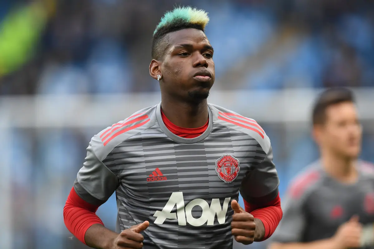 Mode Rambut Pesepak Bola