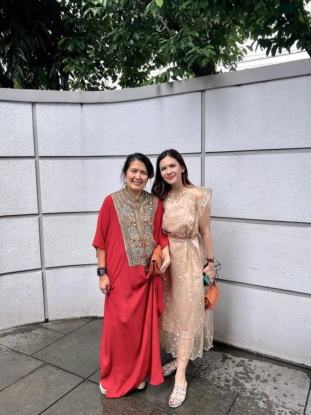 6 Potret Kenangan Michelle Joan dan Sang Ibunda Sebelum Meninggal, Berusaha Tegar