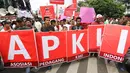 Selain massa simpatisan partai, pendukung Prabowo-Hatta juga tampak berasal dari elemen pedagang kaki lima, Selasa (20/5/14). (Liputan6.com/Faizal Fanani)