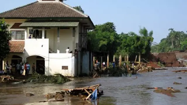 Potret Masjid Al-Barkah, Situ Gintung