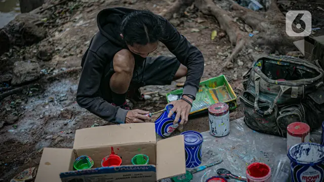 Pembuatan Mural di Kolong Jembatan Pegangsaan