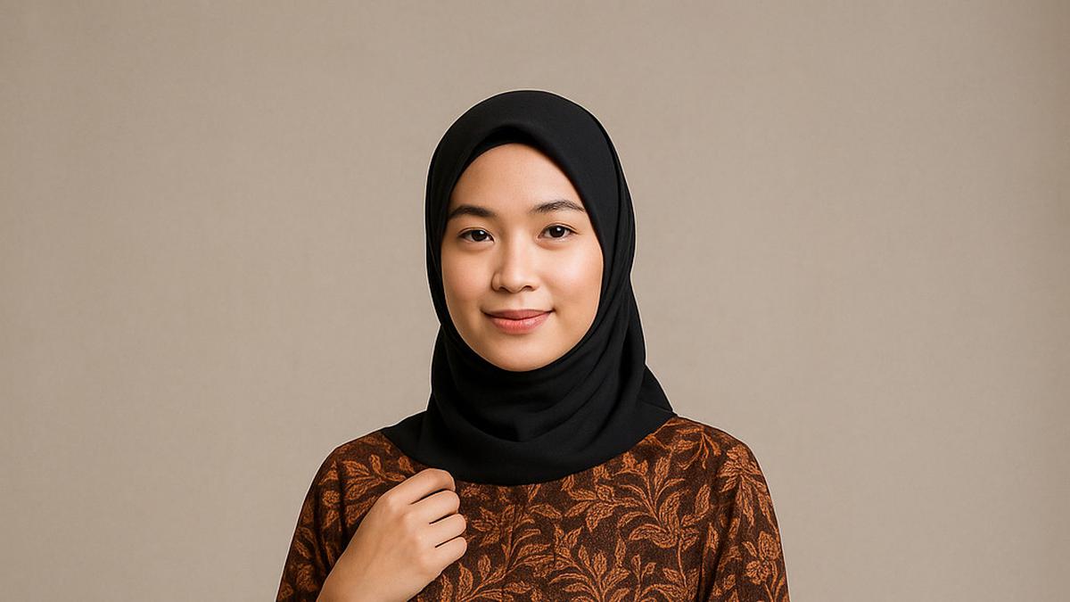 10 Model Tunik Simpel Bernuansa Batik untuk Wanita Dewasa, Ini Pilihan Padu Padan yang Indah di 2025