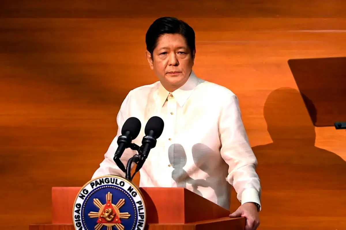 Presiden Filipina Ferdinand Marcos Jr., menyampaikan pidato kenegaraan pertamanya di kota Quezon, Filipina, Senin, 25 Juli 2022. (Jamillah Sta Rosa/Foto Pool via AP)