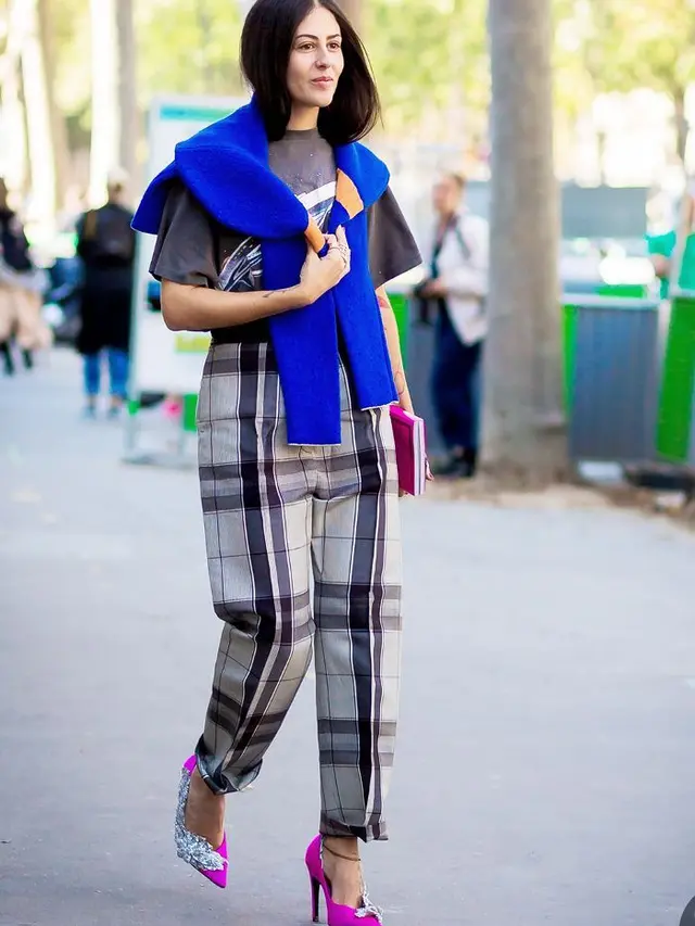 [Bintang] Tips Padu-padan Celana Kotak-kotak dengan 5 Gaya Ini