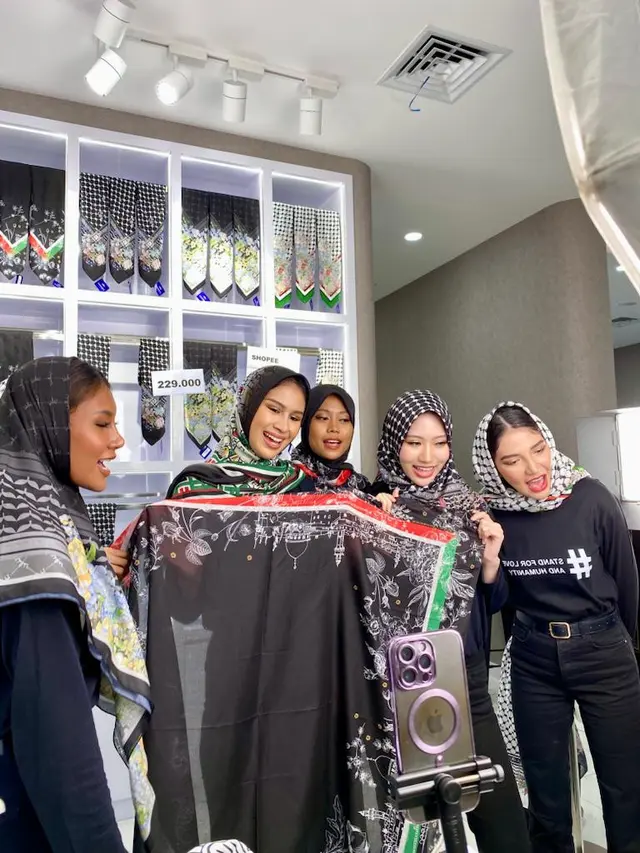 Ivan Gunawan Sumbangkan Rp 1 Miliar untuk Palestina: Saya Percaya Tindakan Kecil yang Dilakukan Bersama Memberikan Dampak Besar. (ist)